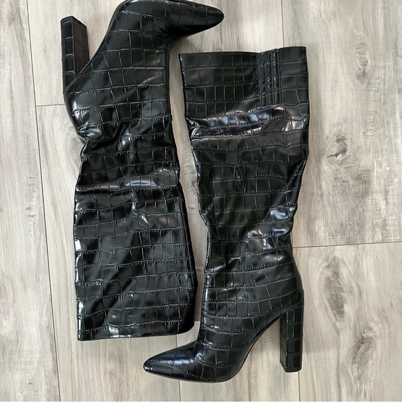 PrettyLittleThing Shoes - Black Croc Effect Boots